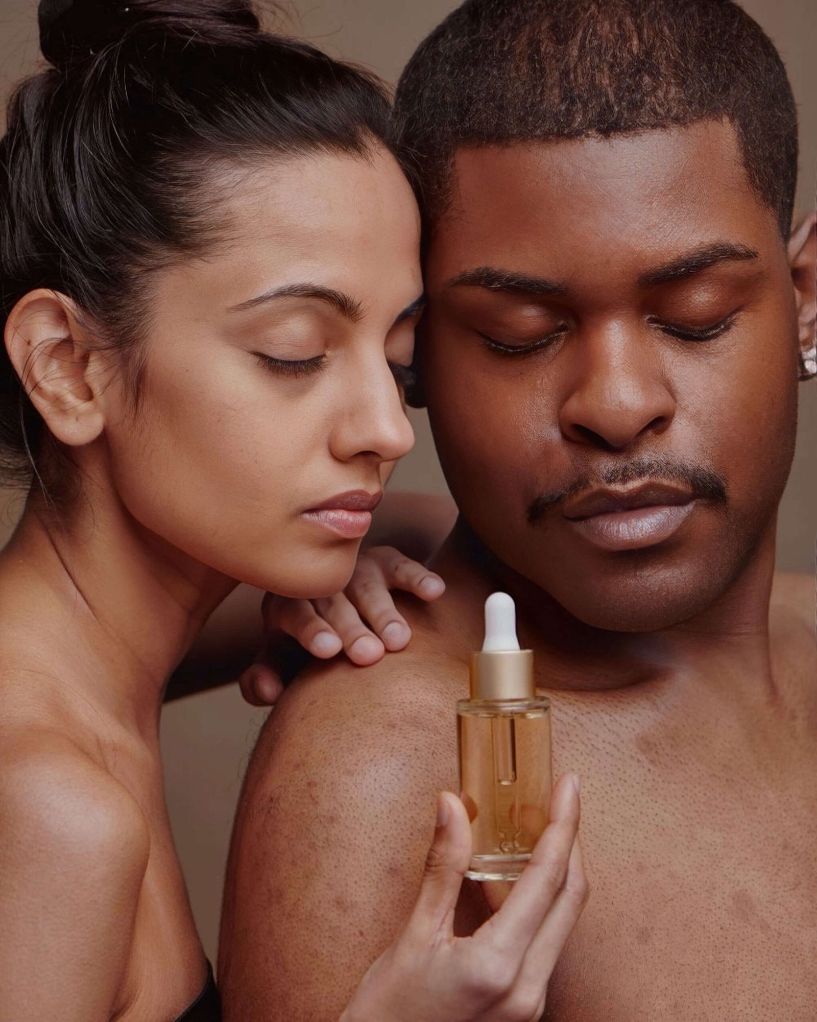 Soin nourrissant à l’huile de moringa pour la peau du visage